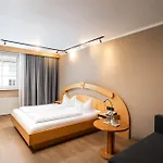 Hotel Ana Goggl, Trademark Collection By Wyndham