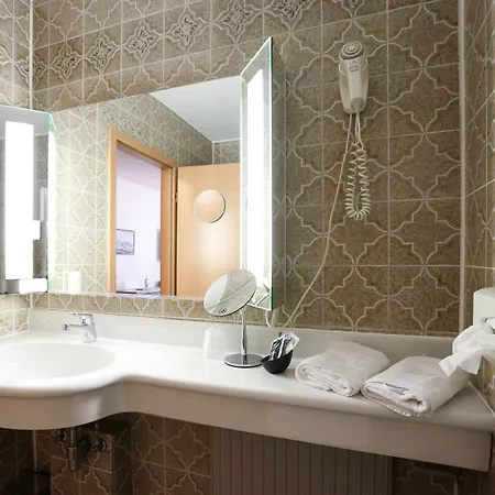 Arthotel Ana Goggl, Trademark Collection By Wyndham Hotel