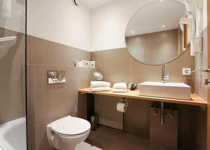 מלון Ana Goggl, Trademark Collection By Wyndham 4*