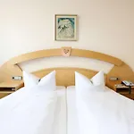 Ana Goggl, Trademark Collection By Wyndham 4*