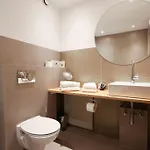 Ana Goggl, Trademark Collection By Wyndham Otel 4*